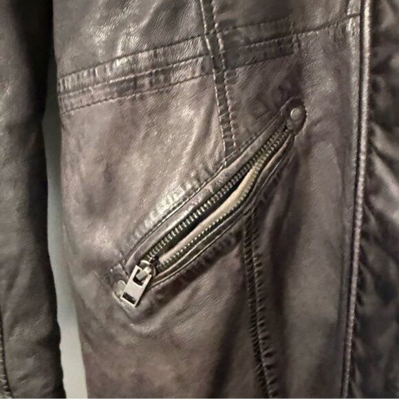 Mauritius‎ Women’s Distressed Dark Brown Leather Jacket With Faux Fur Hood M - Picture 2 of 16